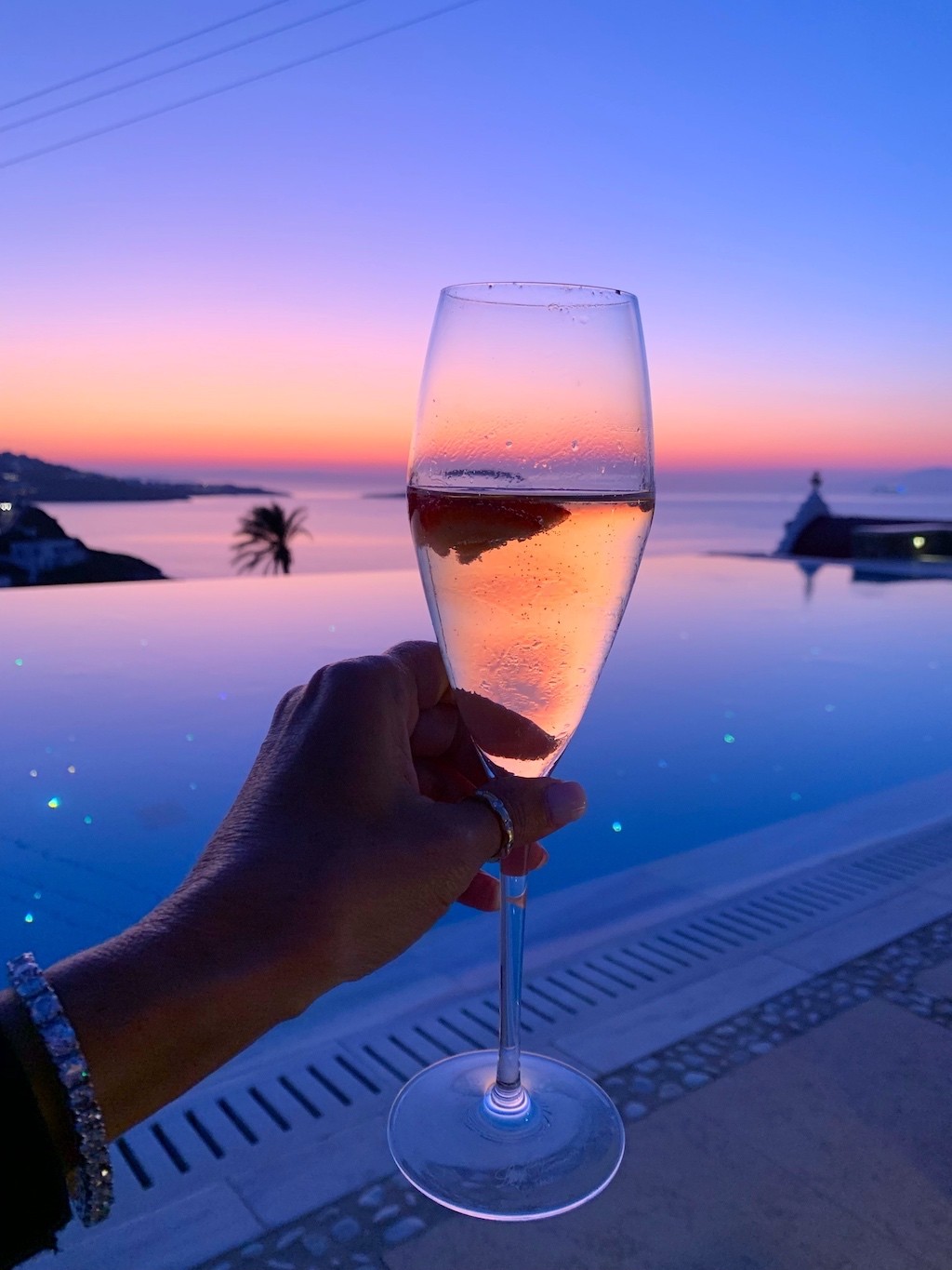 Cheers-Mykonos