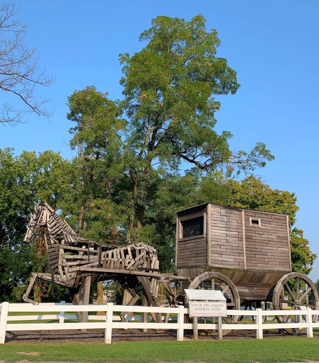 wooden-horse-buggy